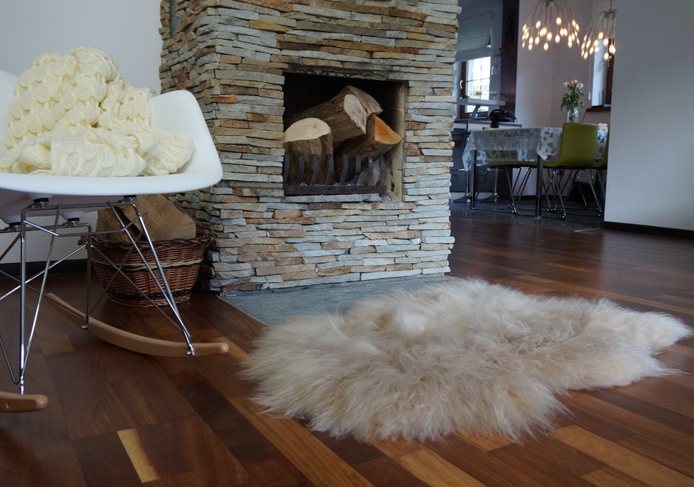 SHEEPSKIN Icelandic Cream Throw Genuine leather Sheep Skin 52"x 32" Decorative White Rug Natural Throw Rugs Carpet Outdoor Rugs Che