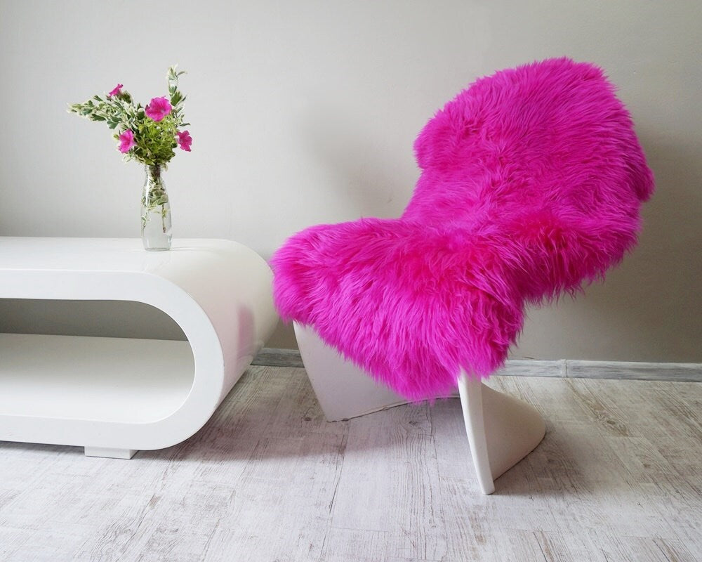 Regular SHEEPSKIN PINK Throw Genuine leather Sheep Skin 44 " x 28" Decorative rug Natural comfy, cozy, hiny !