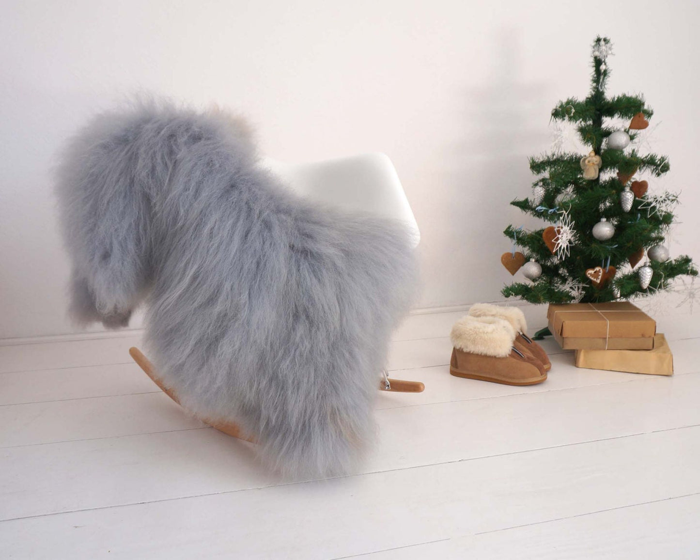Sheepskin Icelandic Bright Grey X Throw Genuine leather sheep skin Decorative rug grey comfy, cozy, hair is very thick, shiny