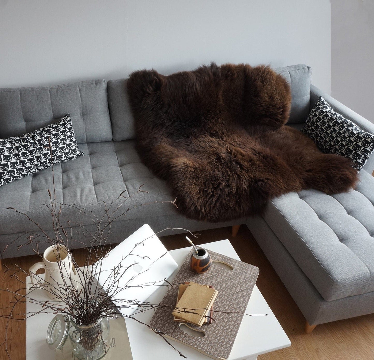 GIANT SHEEPSKIN Double XXL Brown Throw Genuine leather Sheep Skin 50 "x 50" Decorative rug Natural comfy, cozy, hair is very thick, shiny !