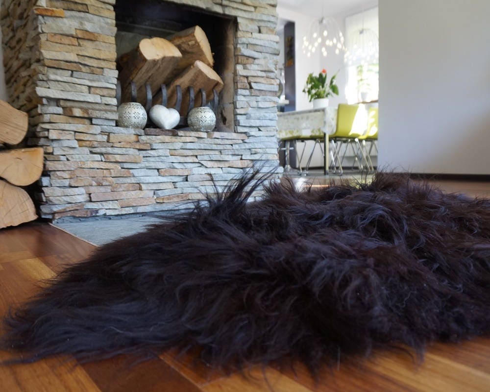 SHEEPSKIN ICELANDIC 52"x 32" Dark Brown Throw Genuine leather Sheep Skin Decorative rug comfy, cozy, hair is very thick, shiny !