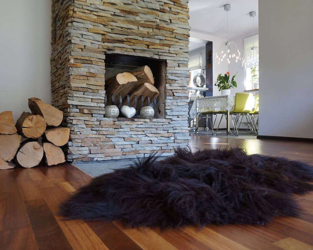 SHEEPSKIN ICELANDIC 52"x 32" Dark Brown Throw Genuine leather Sheep Skin Decorative rug comfy, cozy, hair is very thick, shiny !