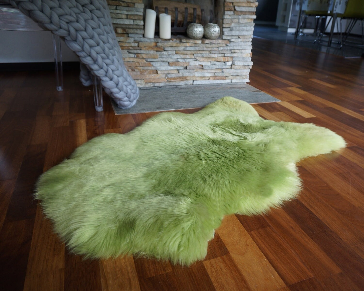 SHEEPSKIN Green L15 Throw Genuine leather Sheep Skin Decorative rug green comfy, cozy, hair is very thick, shiny !