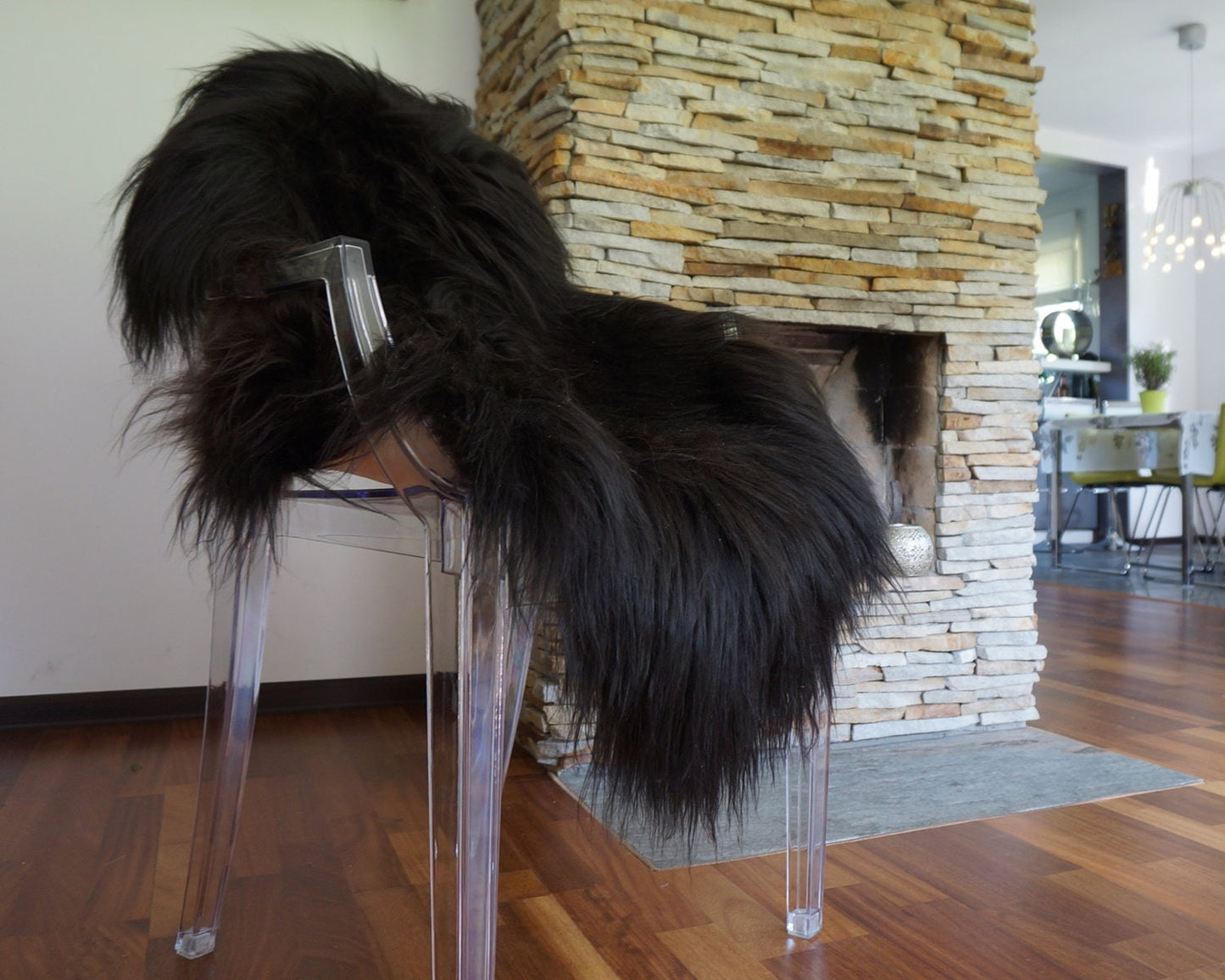 SHEEPSKIN ICELANDIC BLACK Throw Genuine leather Sheep Skin 50" x 30" Decorative rug comfy, cozy, hair is very thick, shiny !