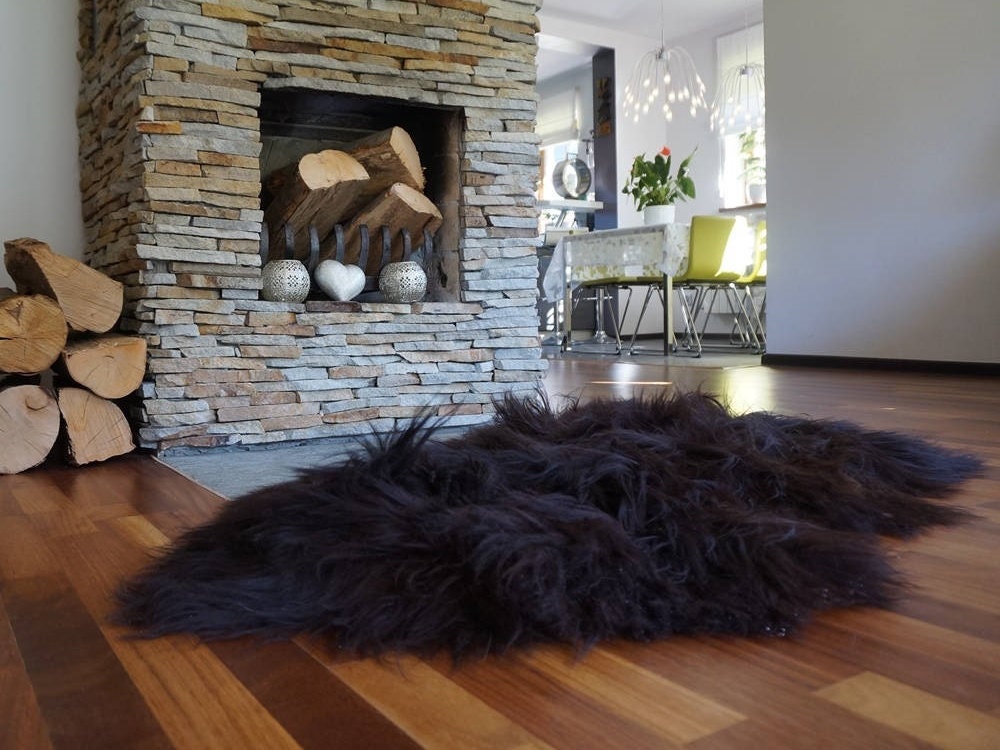 SHEEPSKIN ICELANDIC 52"x 32" Dark Brown Throw Genuine leather Sheep Skin Decorative rug comfy, cozy, hair is very thick, shiny !