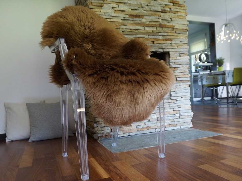 SHEEPSKIN BROWN Throw Genuine leather Sheep Skin Decorative rug comfy, cozy, hair is very thick, shiny !