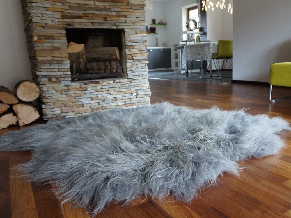 GIANT SHEEPSKIN Double White Throw Genuine leather Sheep Skin 52" x 52" Decorative rug Natural comfy, cozy, hair is very thick, shiny !