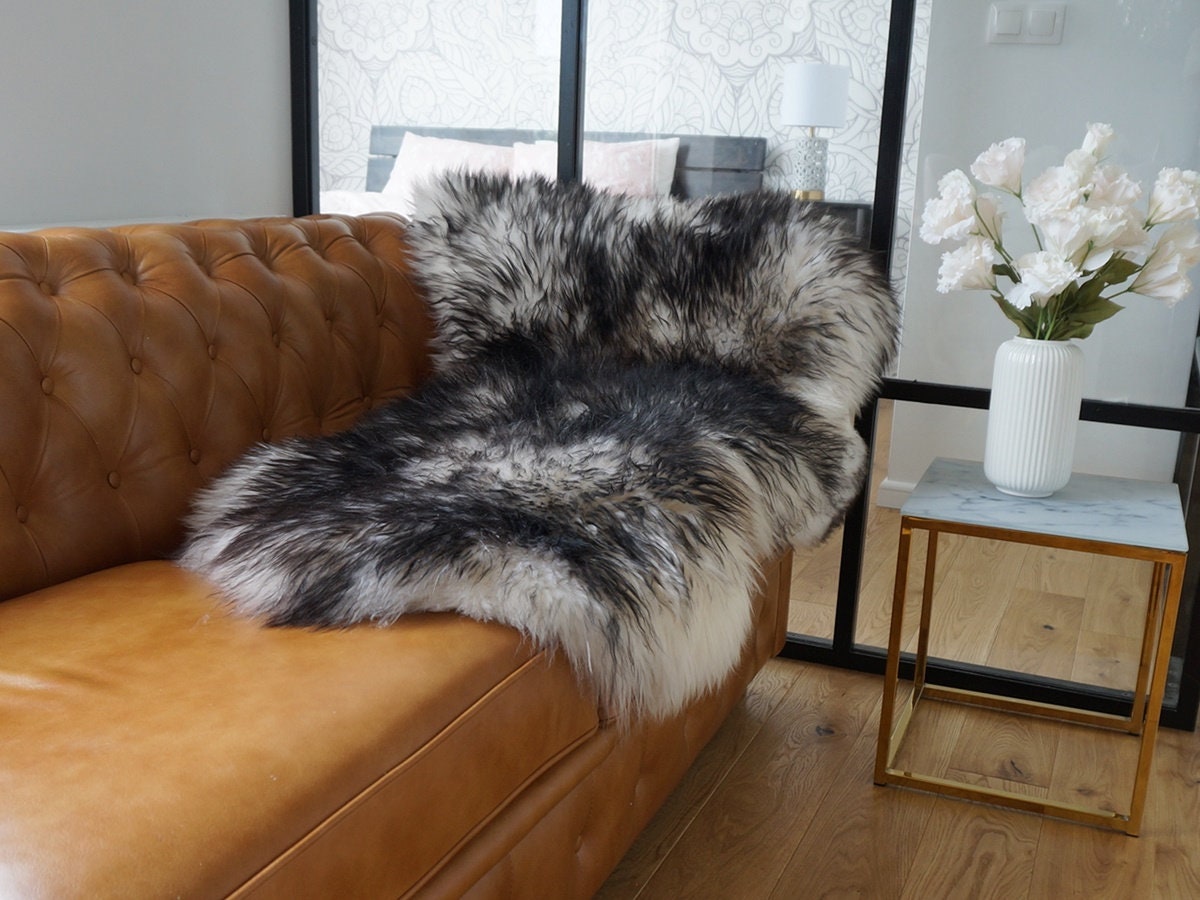 Original Black and White rug Mouflon Genuine Natural Sheepskin Genuine Natural Sheepskin Rugs Rug Throw Rugs Carpet Outdoor Cheap, Shag