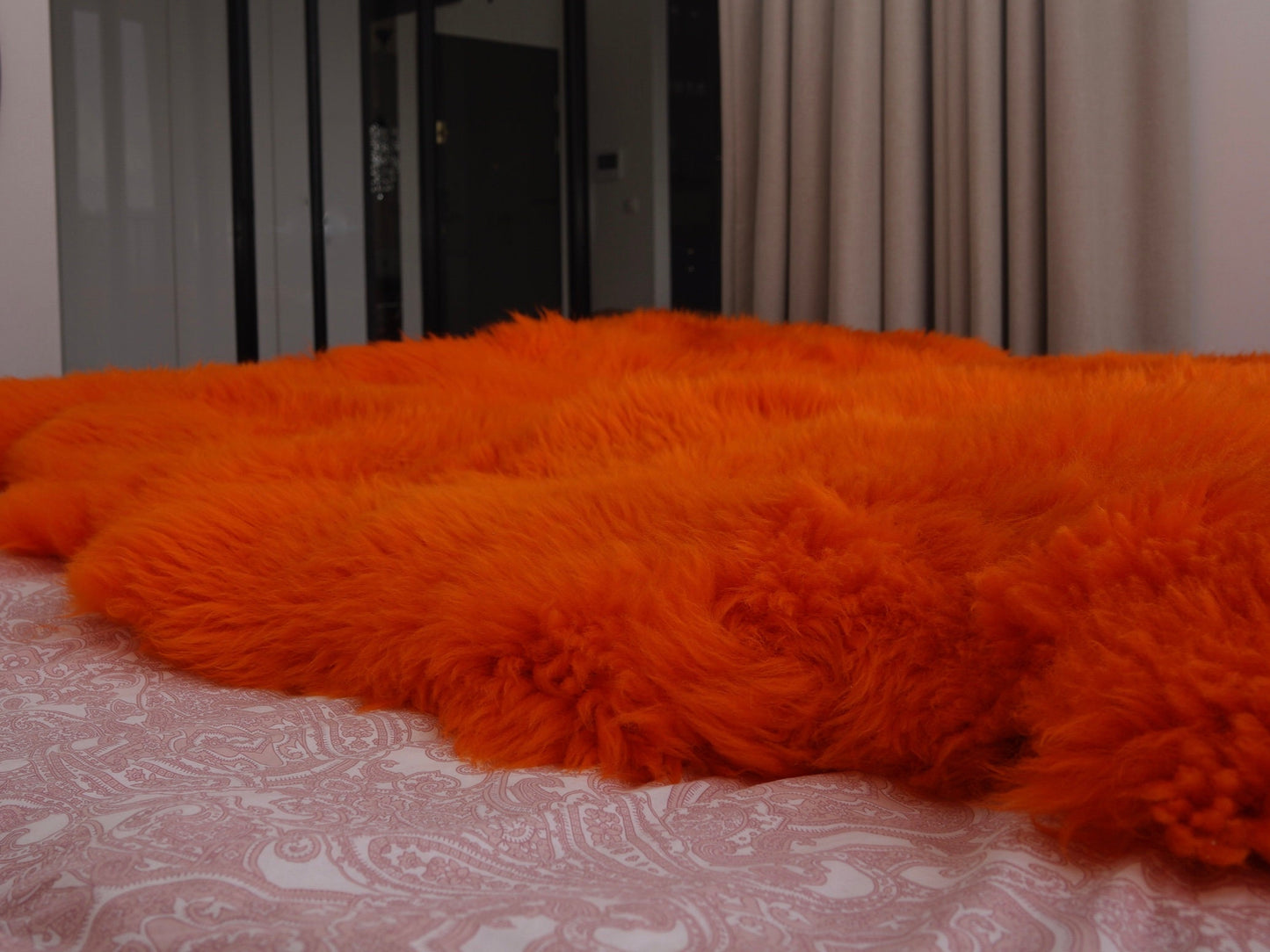 GIANT RUG Sexto SHEEPSKIN Six 79" x 45" Orange Throw Genuine Leather Sheep Skins Decorative rug - White comfy, cozy, Throw Rugs Carpet