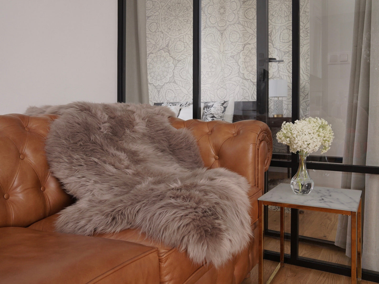 SHEEPSKIN Brown Throw Genuine leather Sheep Skin 50"x 30" Decorative Brown Creamy Rug Natural Throw Rugs Carpet Rugs Che