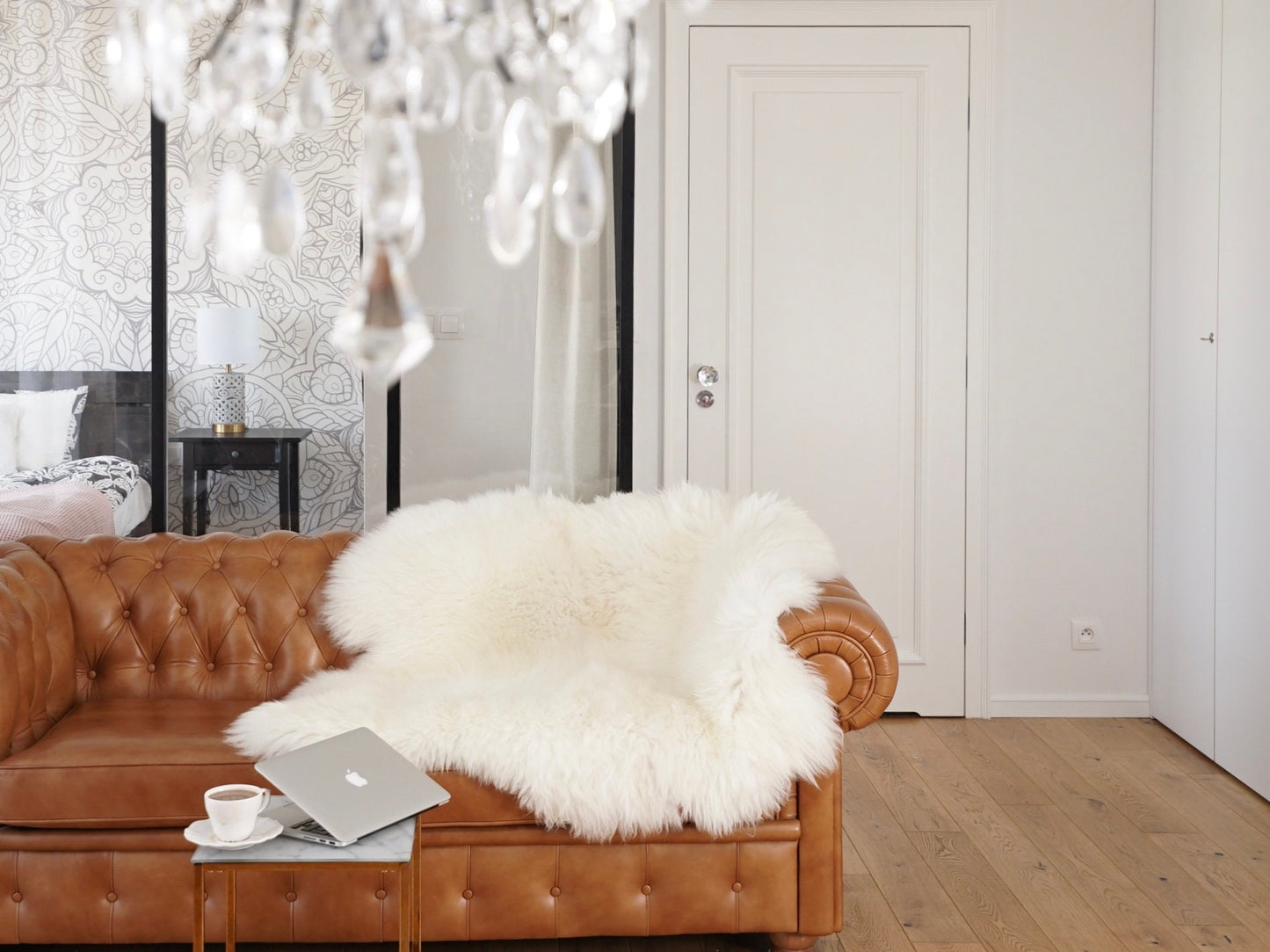 GIANT SHEEPSKIN Double White Throw Genuine leather Sheep Skin 50" x 50" Decorative rug Natural comfy, cozy, hair is very thick, shiny