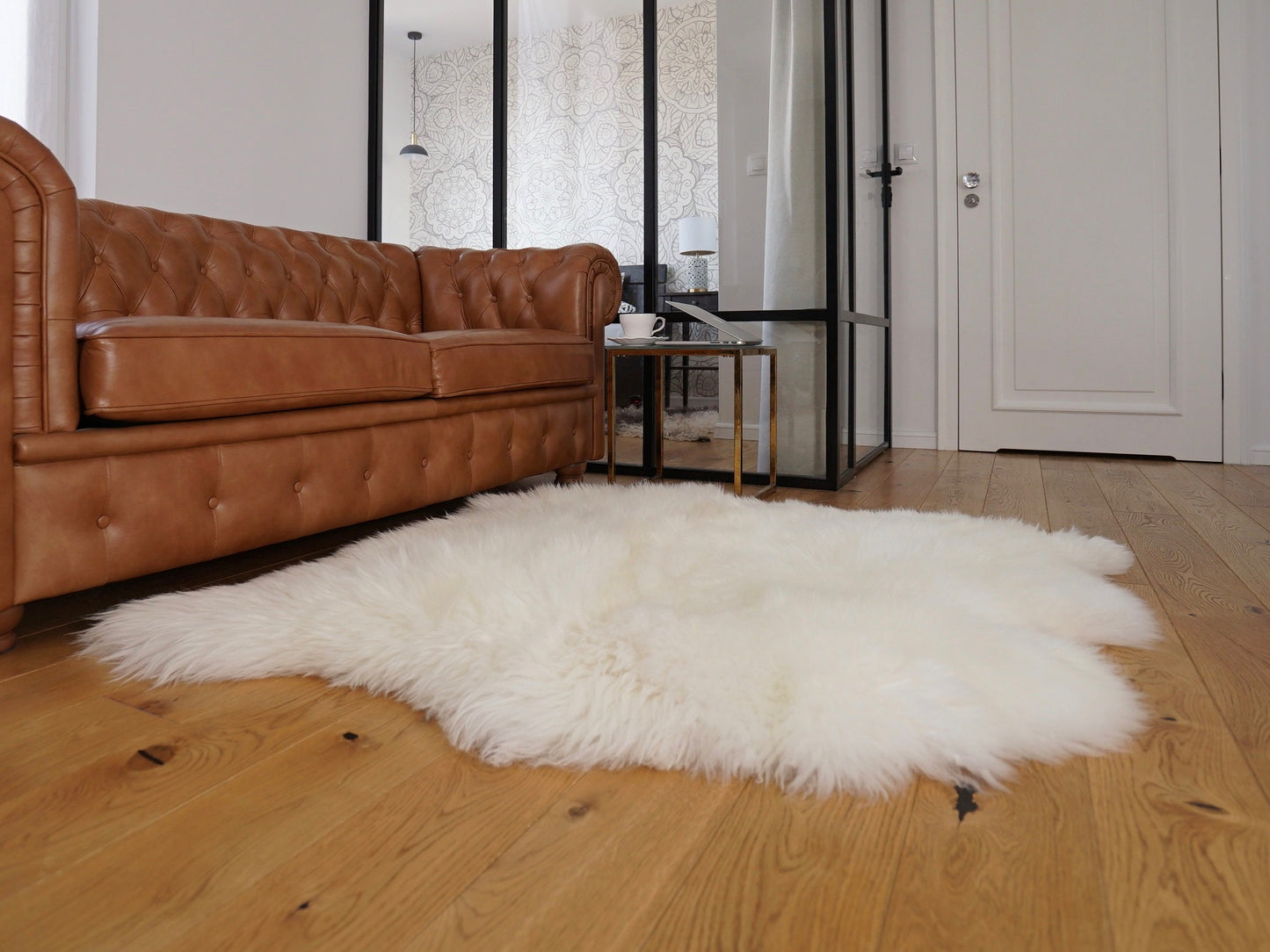 GIANT SHEEPSKIN Double White Throw Genuine leather Sheep Skin 50" x 50" Decorative rug Natural comfy, cozy, hair is very thick, shiny