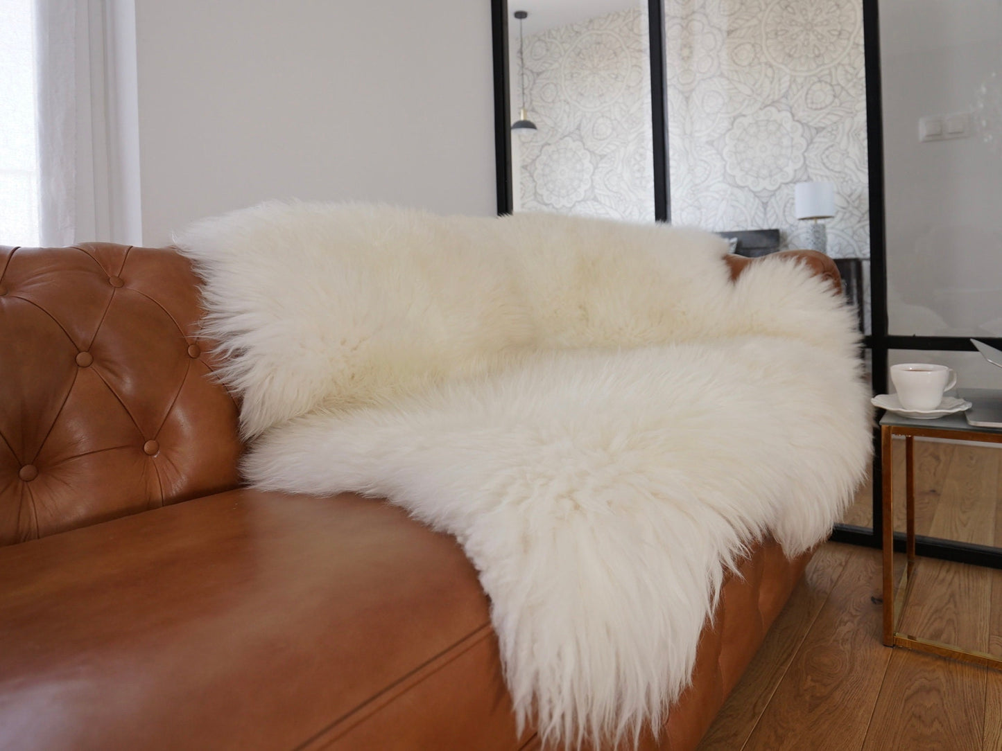 GIANT SHEEPSKIN Double White Throw Genuine leather Sheep Skin 50" x 50" Decorative rug Natural comfy, cozy, hair is very thick, shiny