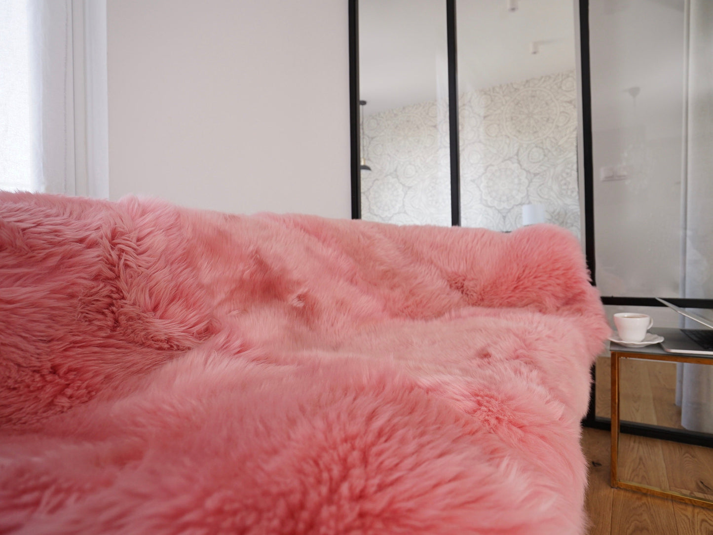 GIANT SHEEPSKIN Pink X Throw Genuine leather Sheep Skin 70" x 50" Decorative rug Natural comfy,cozy, hair is very thick, shiny !