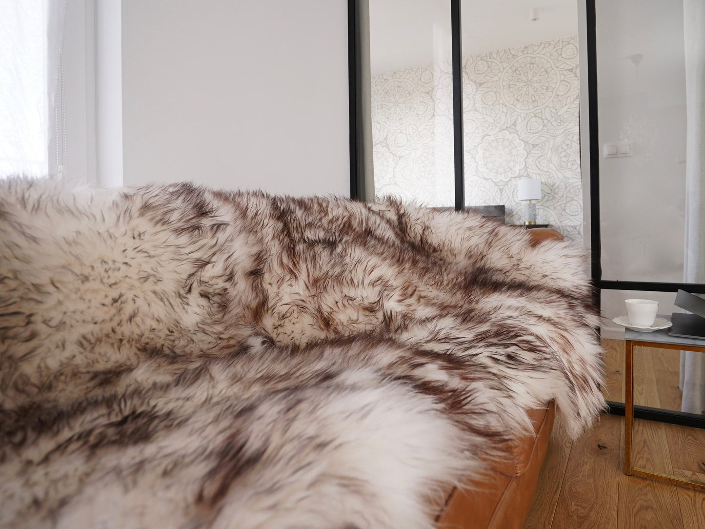 GIANT SHEEPSKIN Triple X Mouflon White Brown Throw Genuine leather Sheep Skin 64" x 46" Decorative rug Natural very thick, shiny !