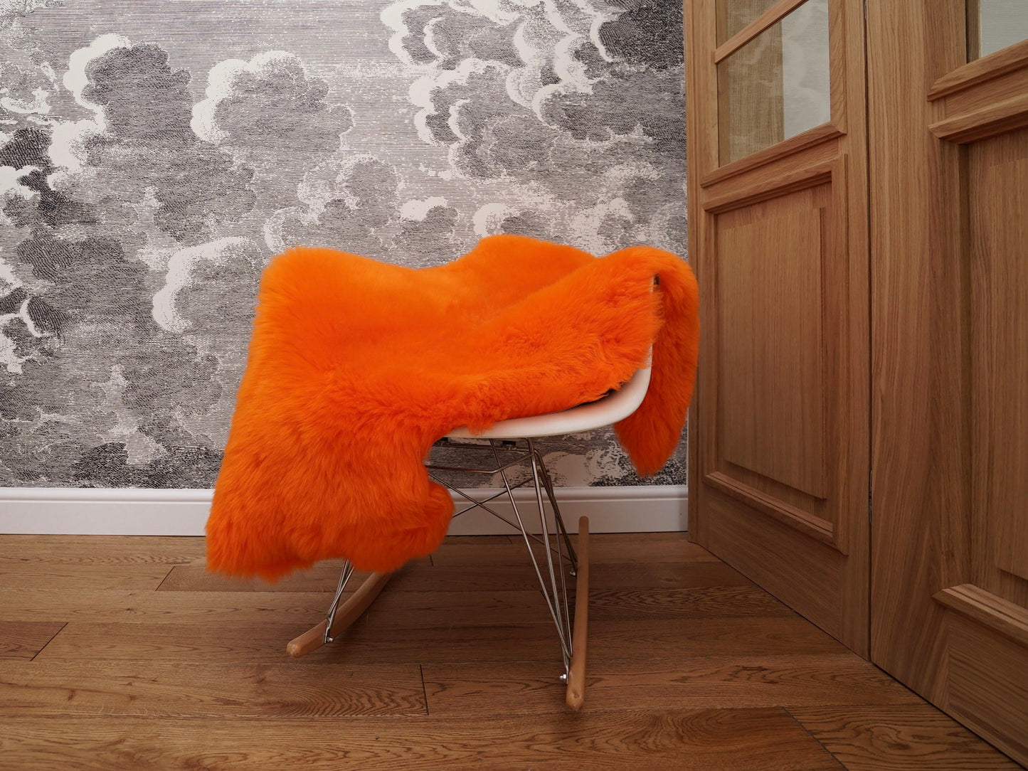 SHEEPSKIN Orange Throw Genuine leather Sheep Skin Decorative rug brown comfy, cozy, hair is very thick, shiny !