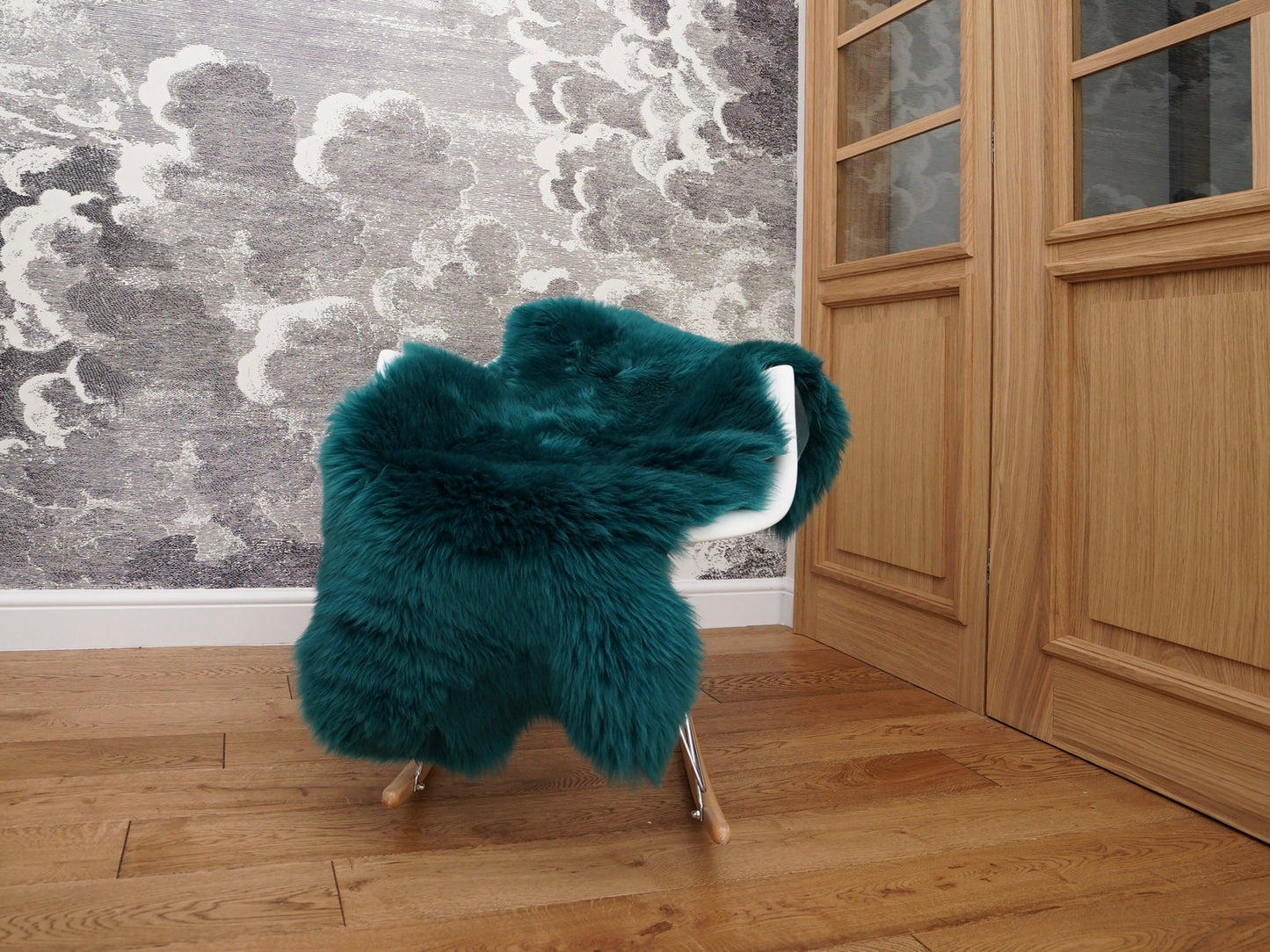 SHEEPSKIN Green Throw Genuine leather Sheep Skin Dyed Decorative rug green comfy, cozy, hair is very thick, shiny !
