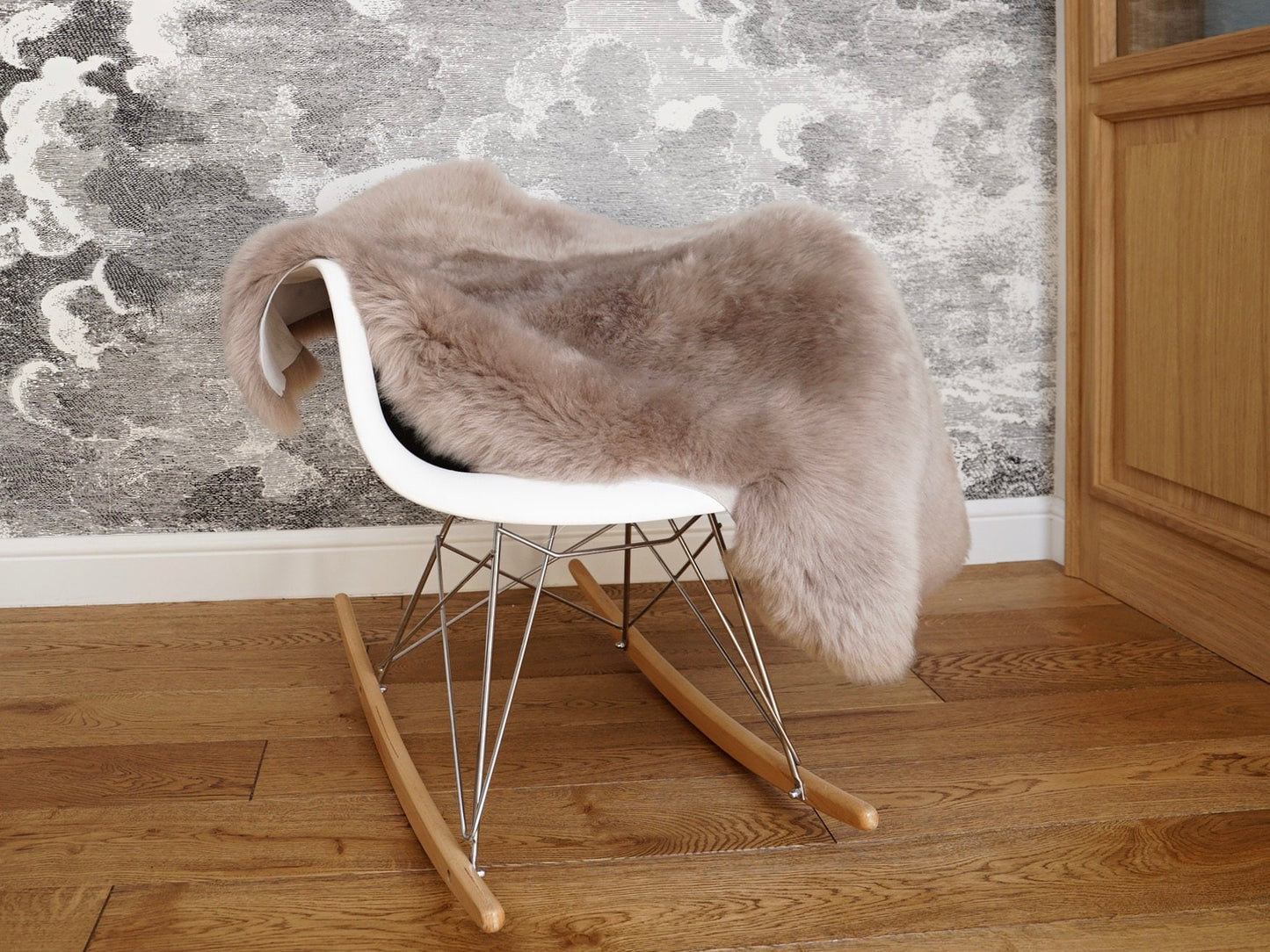 SHEEPSKIN Brown Throw Genuine leather Sheep Skin 48" x 28" Decorative Beige Creamy Rug Natural Throw Rugs Carpet Rugs Che