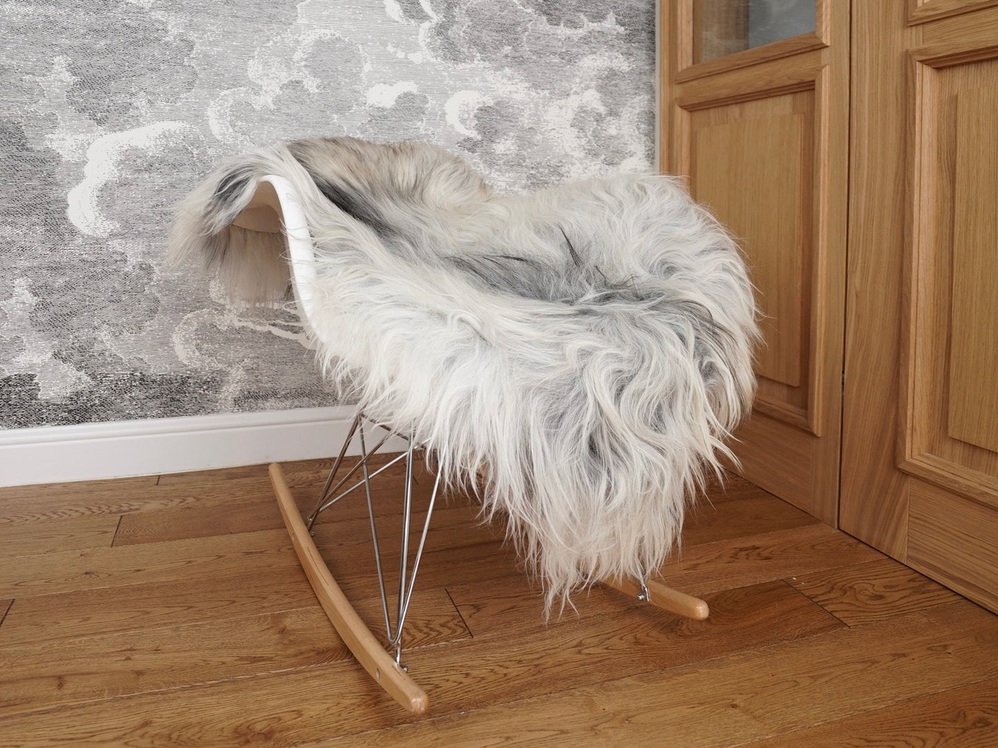 SHEEPSKIN ICELANDIC Grey BDA11 White Xxl Throw Genuine leather Sheep Skin Decorative rug Gray comfy, cozy, hair is very thick, shiny !