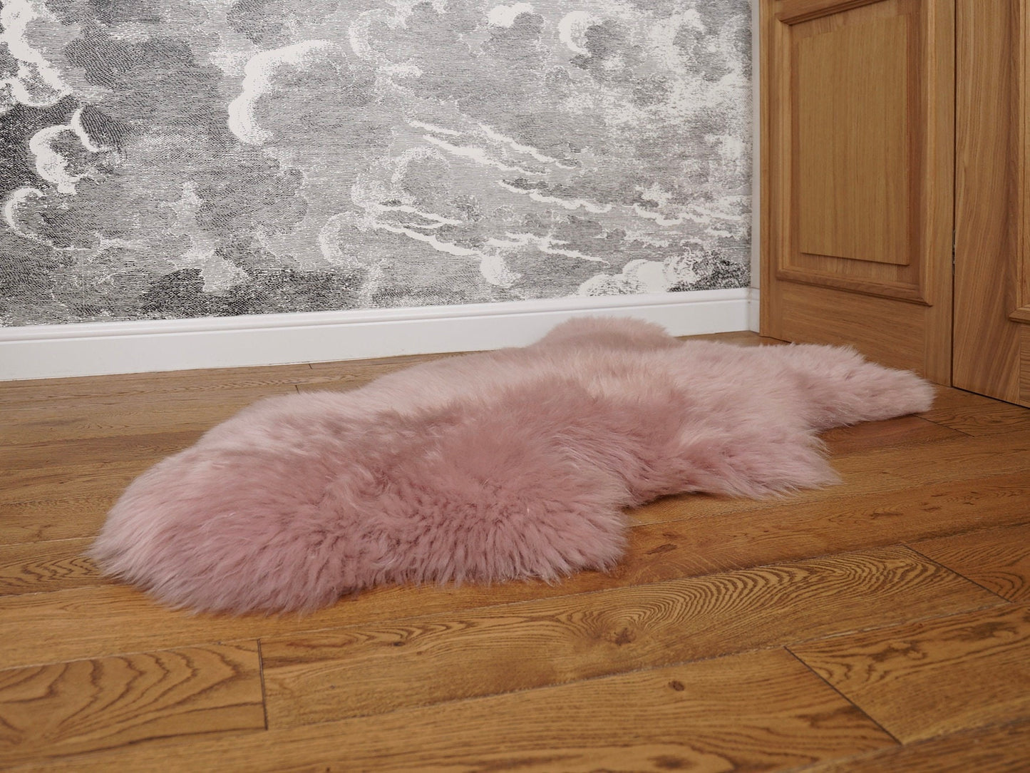 Original, Natural BIG Pink purple Genuine Natural Sheepskin Rug Exclusive rug