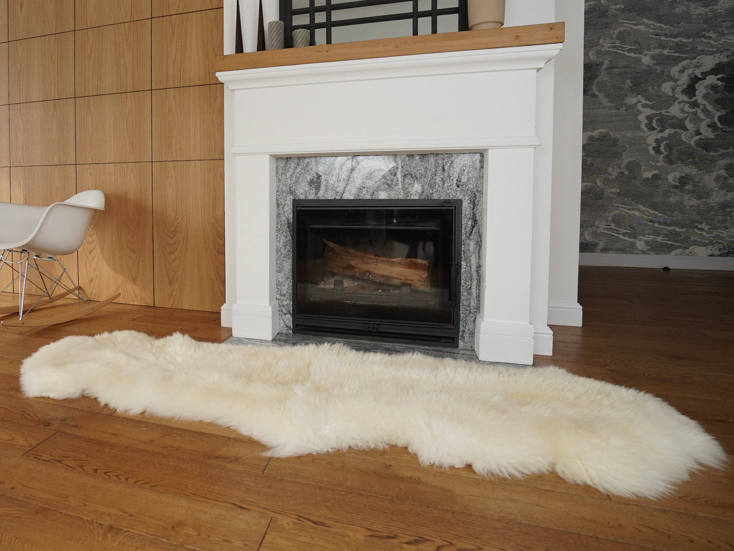 GIANT SHEEPSKIN Double XXL White cream Throw Genuine leather Sheep Skin 70 "x 26" Decorative rug Natural comfy, hair is very thick, shiny