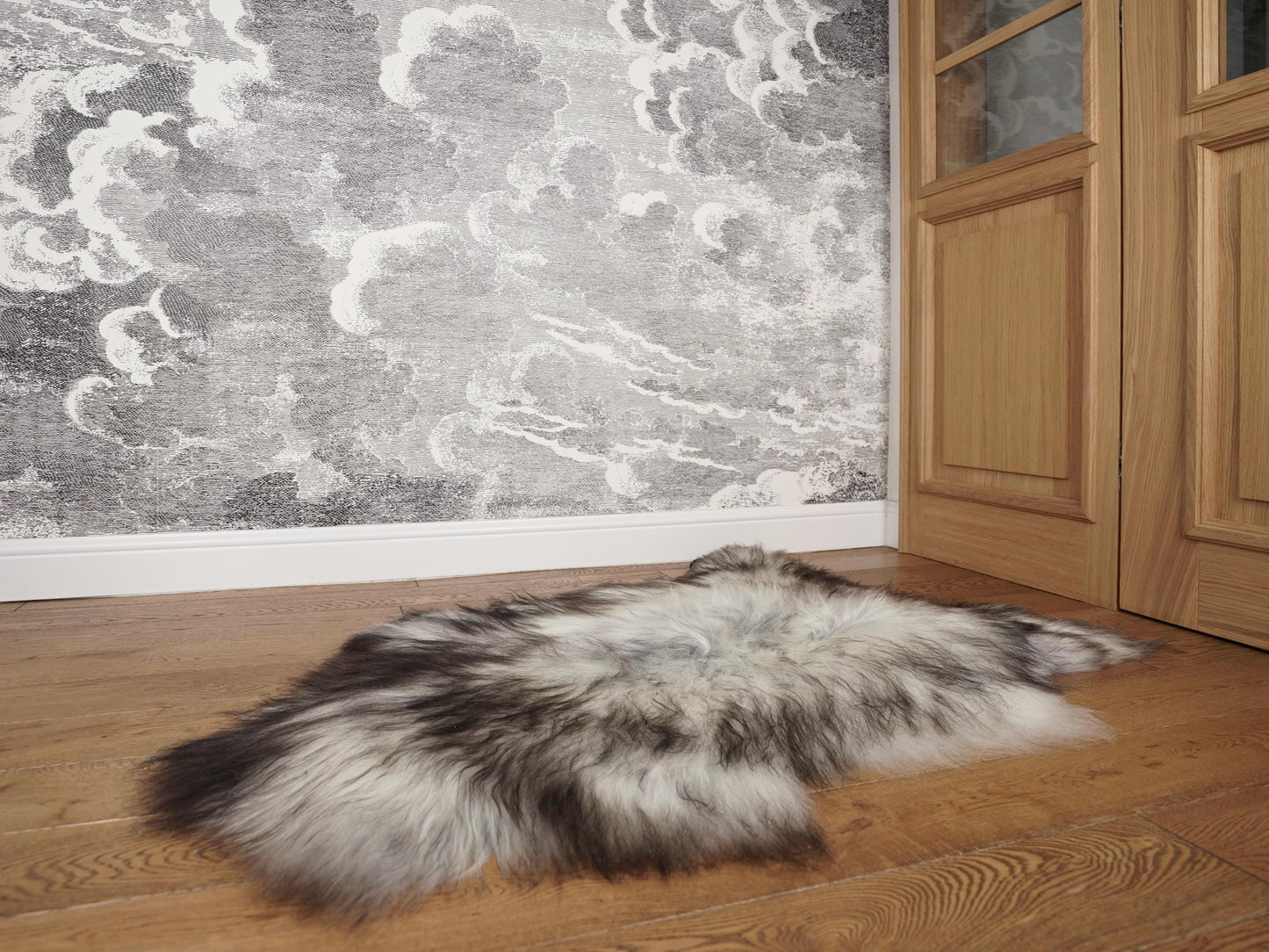 SHEEPSKIN ICELANDIC Grey XH3 White Xxl Throw Genuine leather Sheep Skin Decorative rug Gray comfy, cozy, hair is very thick, shiny !