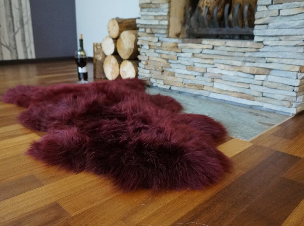 SHEEPSKIN Burgundy Throw Genuine leather Sheep Skin Decorative rug brown comfy, cozy, hair is very thick, shiny !