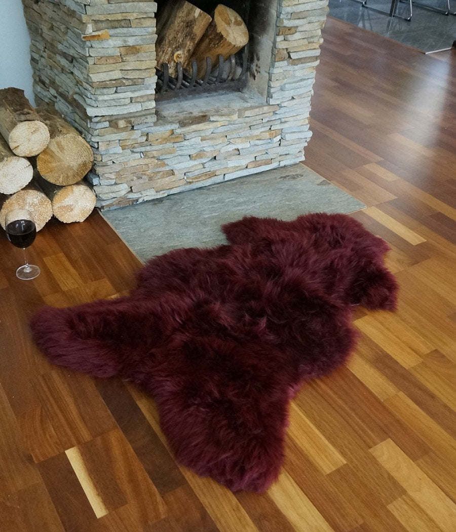 SHEEPSKIN Burgundy Throw Genuine leather Sheep Skin Decorative rug brown comfy, cozy, hair is very thick, shiny !