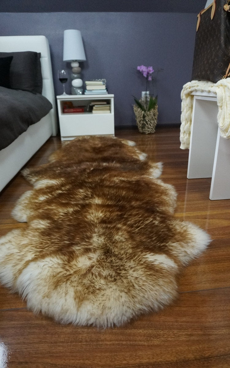 GIANT SHEEPSKIN Double XXL Mouflon Throw Genuine leather Sheep Skin 79"x32" Decorative rug Natural comfy,cozy, hair is very thick, shiny !