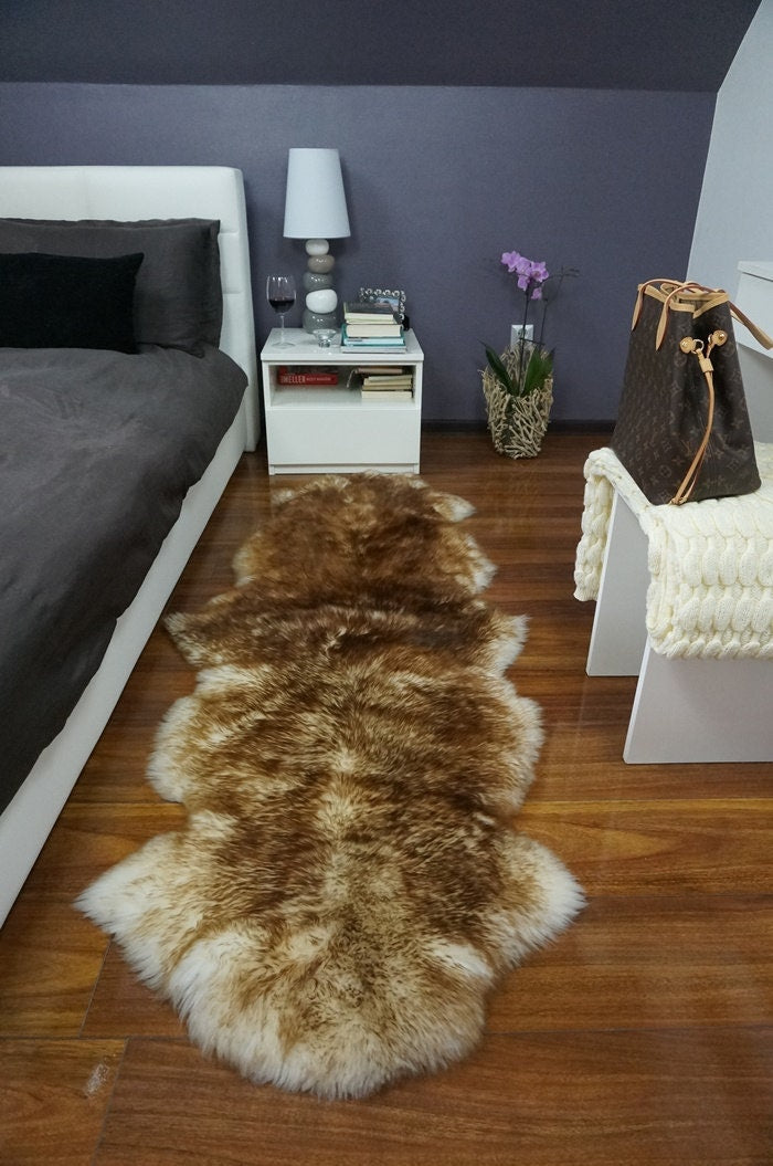GIANT SHEEPSKIN Double XXL Mouflon Throw Genuine leather Sheep Skin 79"x32" Decorative rug Natural comfy,cozy, hair is very thick, shiny !