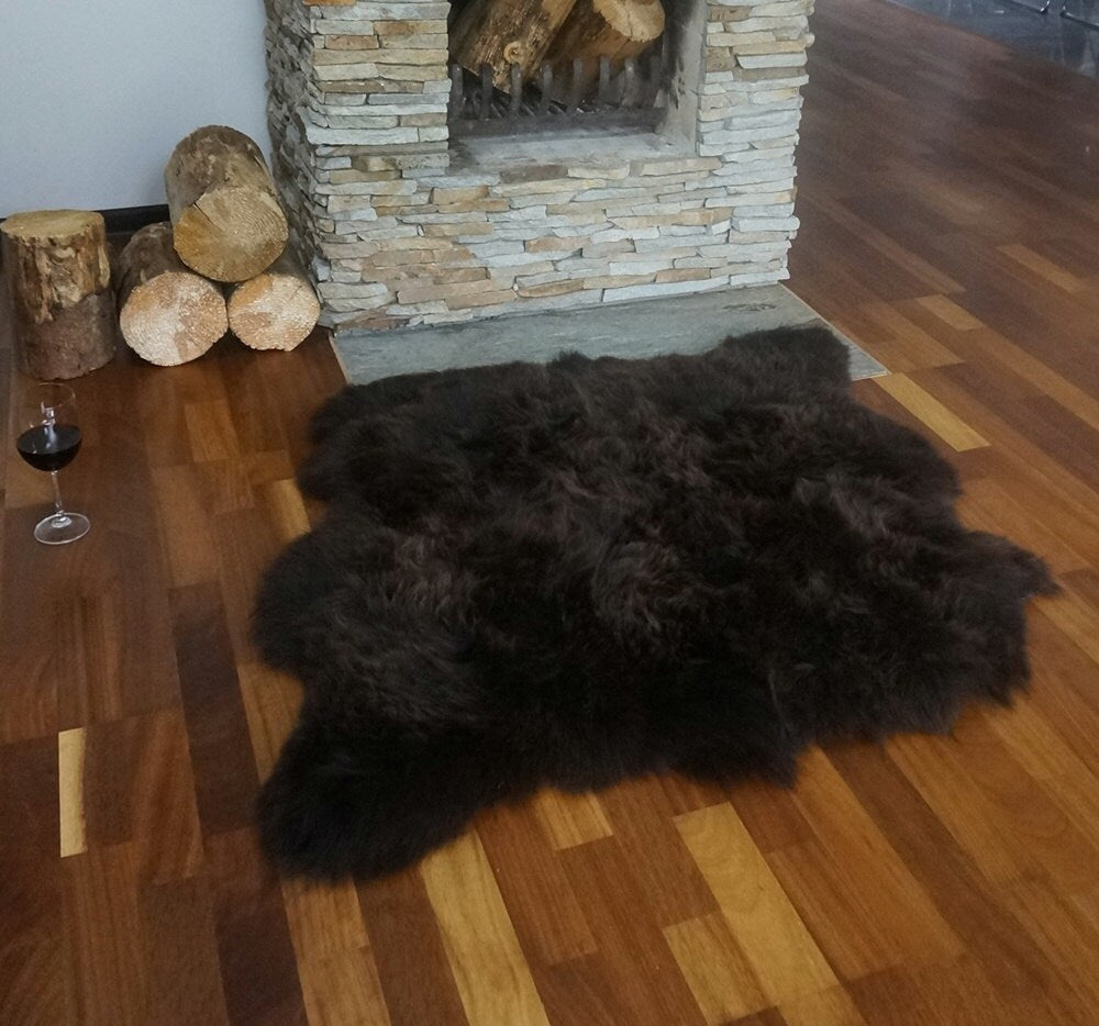 GIANT SHEEPSKIN Double X Brown Throw Genuine leather Sheep Skin 50" x 50" Decorative rug Natural comfy,cozy, hair is very thick, shiny !