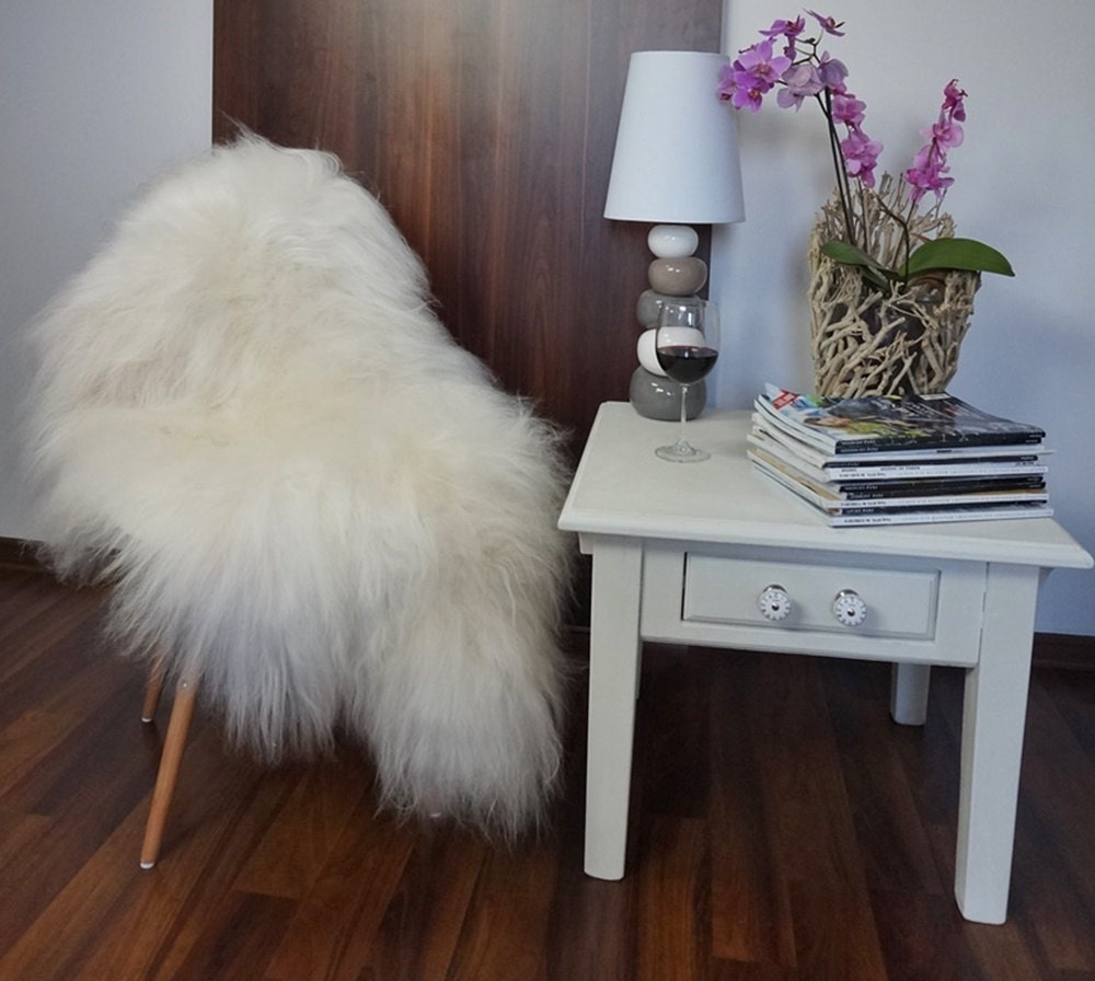 GIANT SHEEPSKIN Iceland XXLWhite Throw Genuine leather Sheep Skin 51"x 31" Decorative rug White comfy, cozy, hair is very thick, shiny !