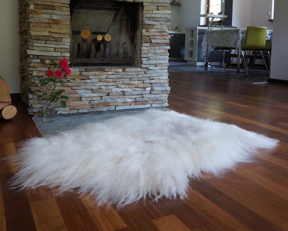 GIANT SHEEPSKIN Icelandic 50"x 32" White True Genuine leather Sheep Skin Decorative rug White comfy, cozy hair is very long, shiny rugs