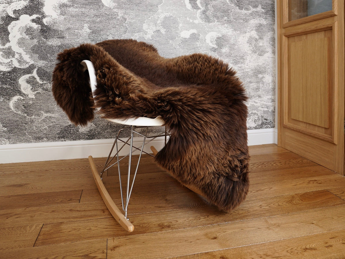 SHEEPSKIN Brown X  Throw Genuine leather wool carpet Decorative rug brown comfy, cozy, hair is very thick, shiny !