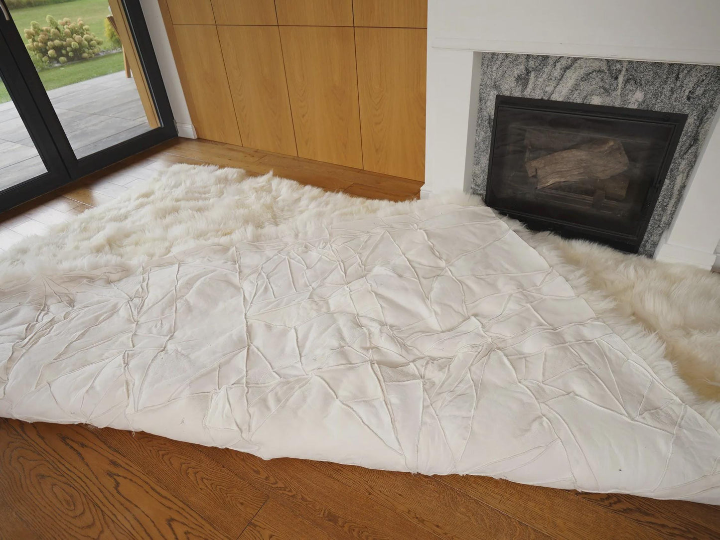 8x10 ft Natural White Sheepskin Rug, Genuine Leather Wool Shag Area Rug, Hand-Stitched Plush Patchwork Carpet for Living Room or Bedroom