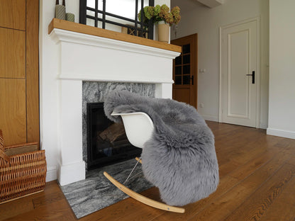 SHEEPSKIN GREY Throw Genuine leather Sheep Skin Decorative rug grey 50'' x 30" comfy, cozy, hair is very thick, shiny !