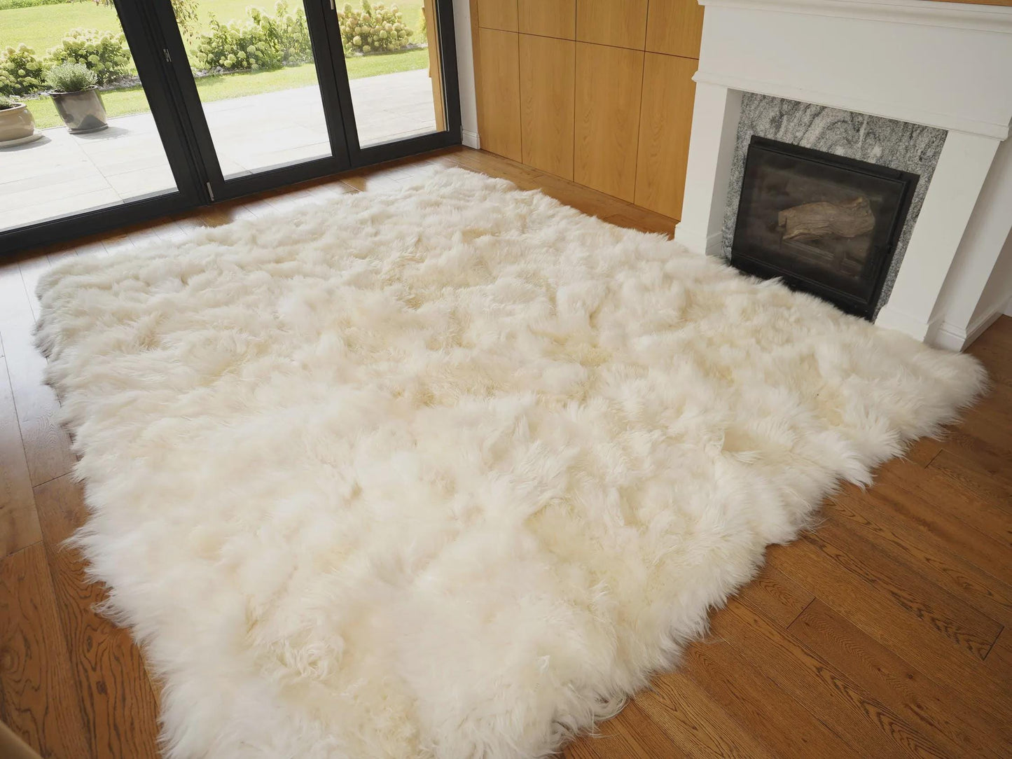 8x10 ft Natural White Sheepskin Rug, Genuine Leather Wool Shag Area Rug, Hand-Stitched Plush Patchwork Carpet for Living Room or Bedroom