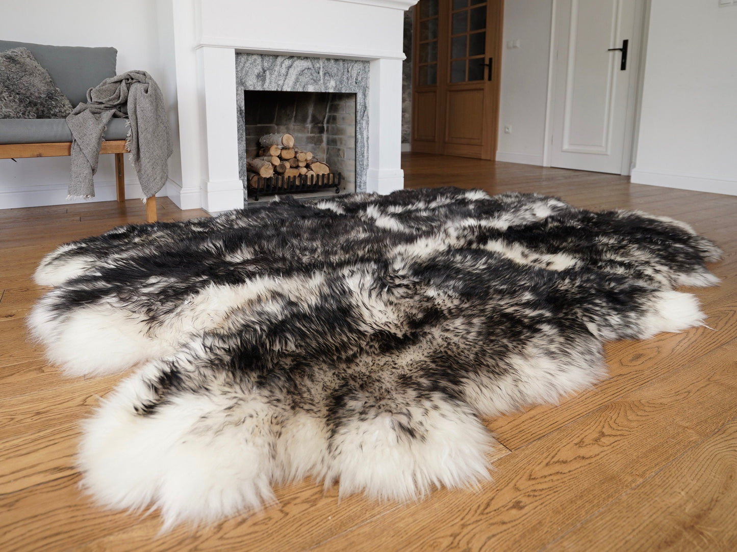 Extra Large White Mouflon Sheepskin Rug, Genuine Wool Fur Area Rug, Sexto Hide, 200 x 180 cm (79 x 71 in)