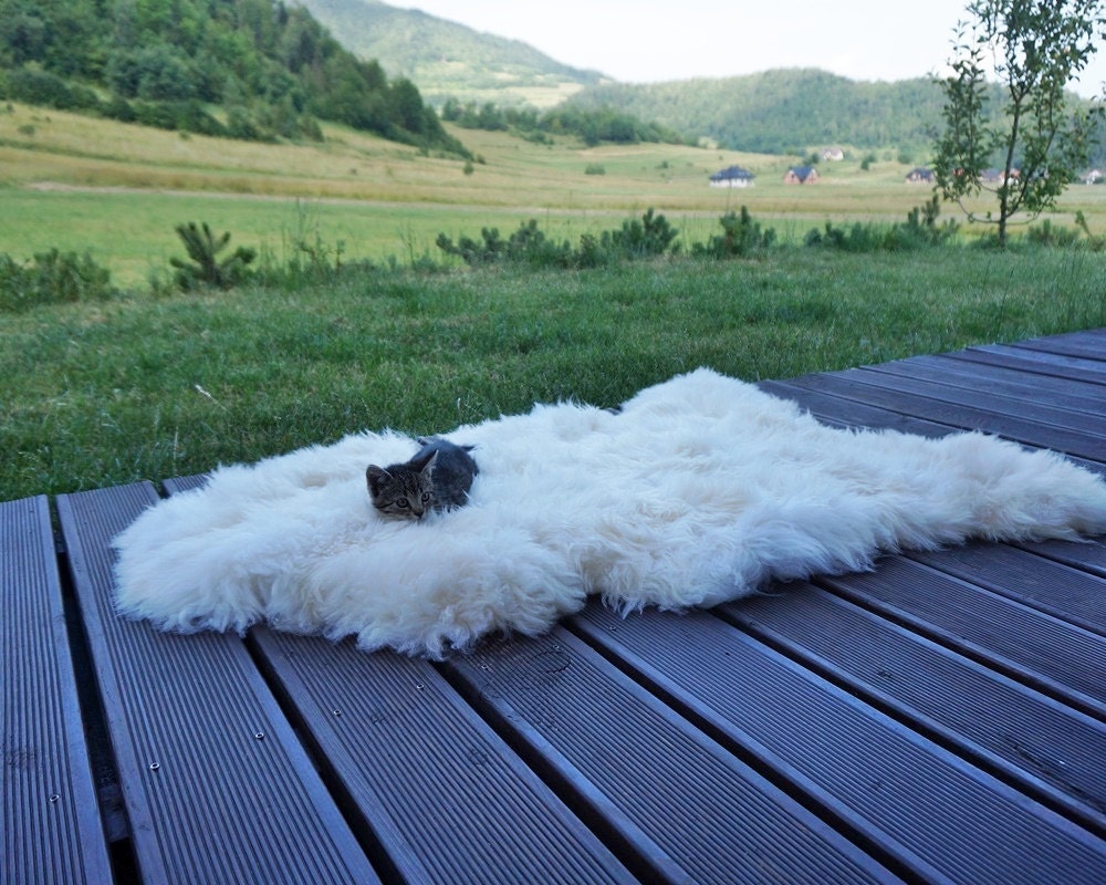 Original BIG Xl White Genuine Natural Sheepskin Rug Exclusive rug, Large Sheepskin Cat Bed, Woolen Cat Bed Mat, Pet Cat