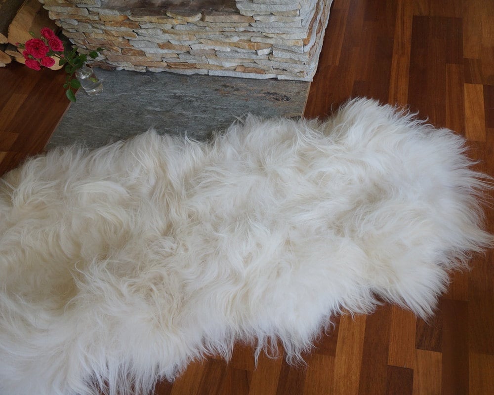 GIANT  Double SHEEPSKIN Icelandic    White Cream Throw Genuine leather Sheep Skin 79" x 36"Decorative rug White comfy, cozy, hair is thick