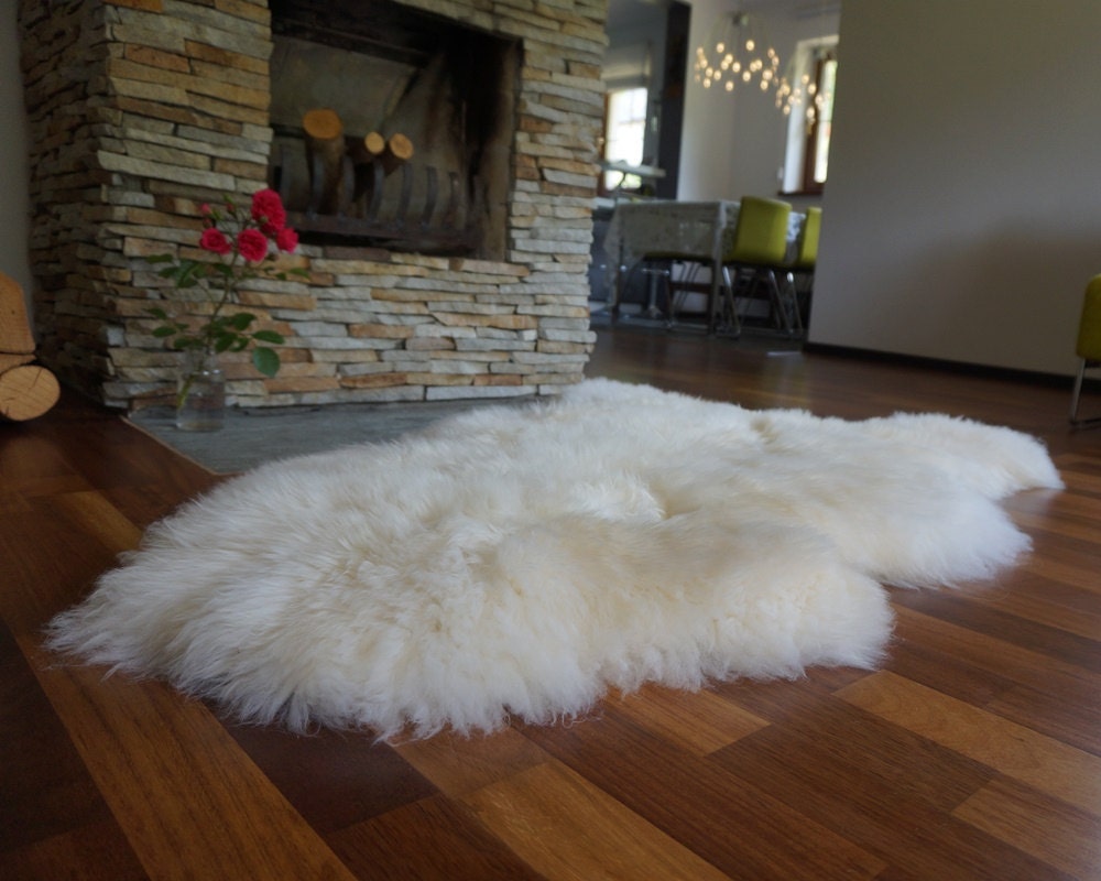 Original, Natural BIG White Genuine Natural Sheepskin Rug Exclusive rug