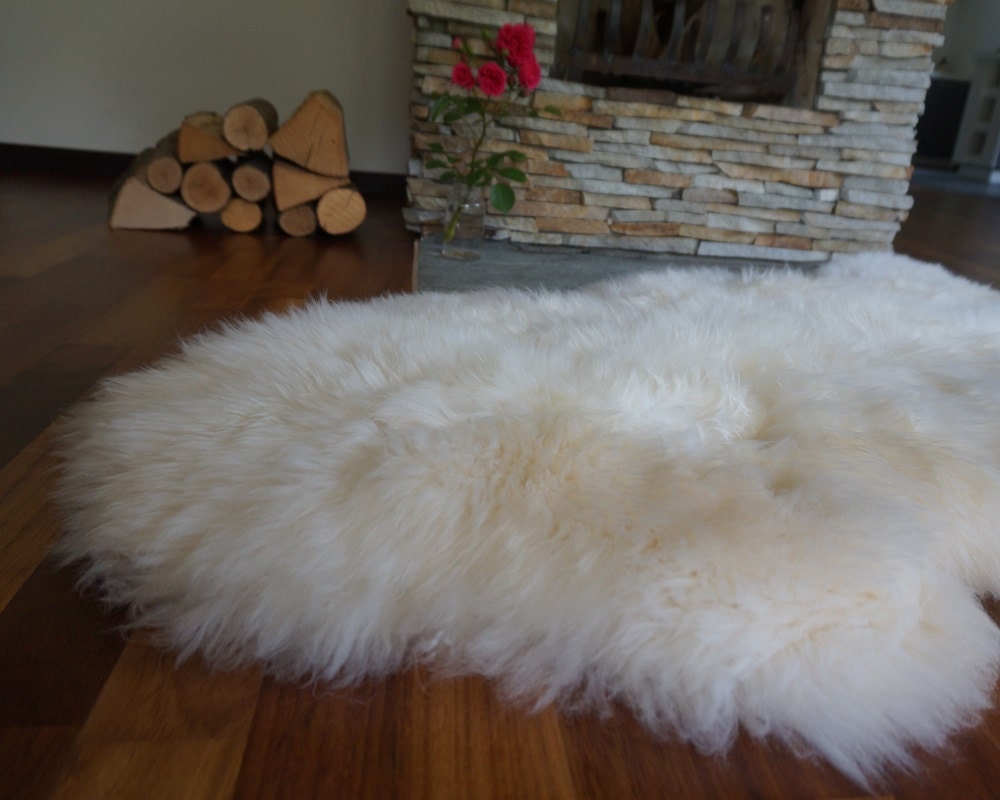 Original, Natural BIG White Genuine Natural Sheepskin Rug Exclusive rug