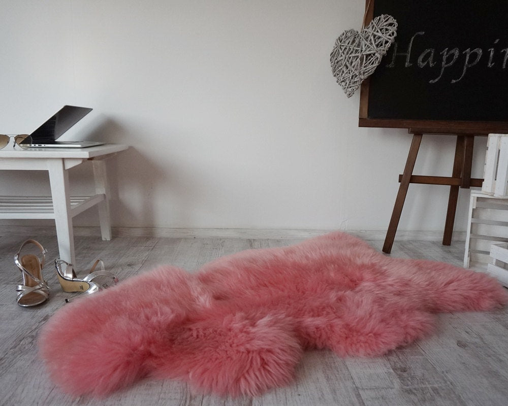 Regular SHEEPSKIN PINK Throw Genuine leather Sheep Skin 48" x 28"  Decorative rug Natural comfy, cozy, hiny !