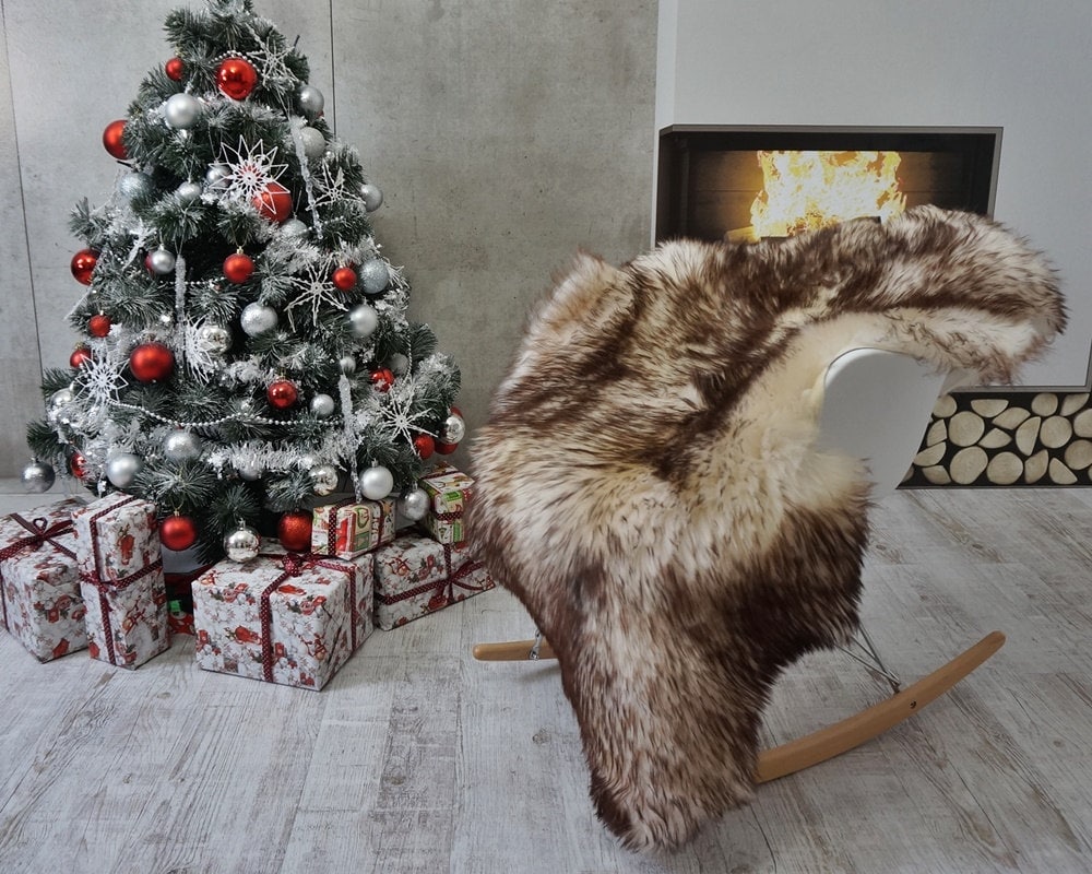 Sheepskin Mouflon Throw Genuine leather Sheep Skin Decorative rug48'' x 28" comfy, cozy, hair is very thick, shiny !