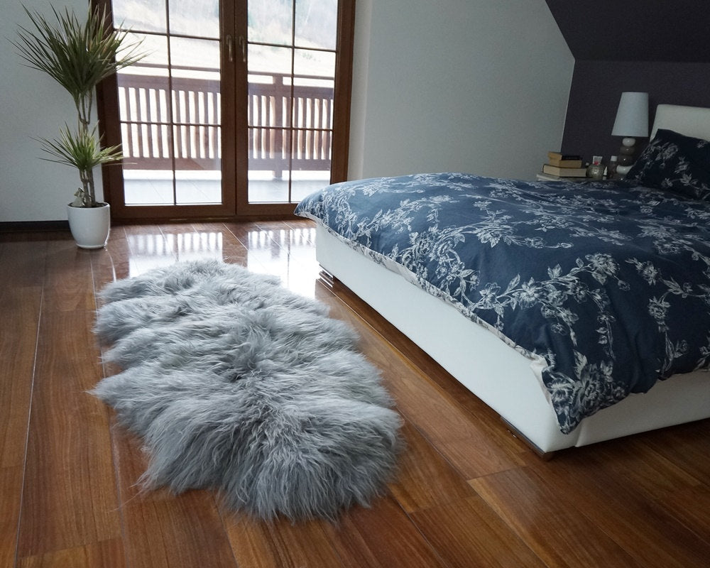 GIANT SHEEPSKIN Double XXL Grey Throw Genuine leather Sheep Skin 79" x 32" Decorative rug Natural comfy,cozy, hair is very thick, shiny !