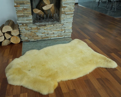 X  SHEEPSKIN MEDICAL Healthy Yellow Relugan Throw Genuine leather Sheep Skin Decorative rug 50 "x30" comfy, cozy, hair is very thick, shiny