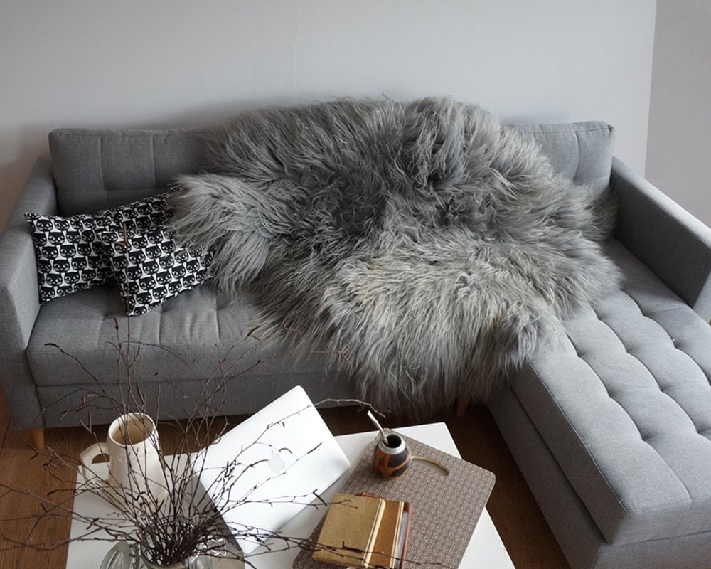 GIANT SHEEPSKIN Double XXL Grey Throw Genuine leather Sheep Skin 52" x 52" Decorative rug Natural comfy,cozy, hair is very thick, shiny !