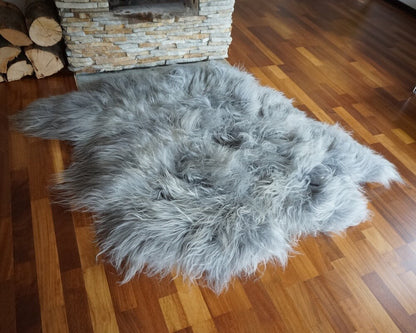 GIANT SHEEPSKIN Double    White Throw Genuine leather Sheep Skin 52" x 52" Decorative rug Natural comfy, cozy, hair is very thick, shiny !