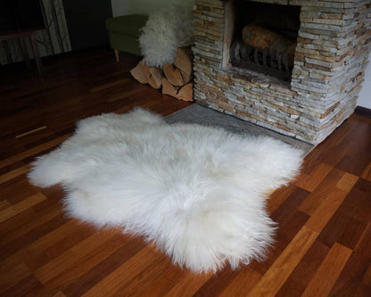 SHEEPSKIN Icelandic White and Cream Throw Genuine leather Sheep Skin 52" x 32" Decorative rug White comfy, cozy, hair is very thick,