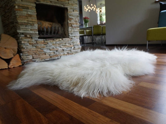 SHEEPSKIN Icelandic White and Cream Throw Genuine leather Sheep Skin 52" x 32" Decorative rug White comfy, cozy, hair is very thick,